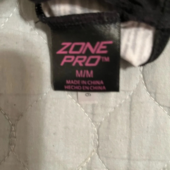 BUNDLE~VICTORIA SECRET~BRA’S~1 RAZORBACK ~ 36B - Picture 6 of 8